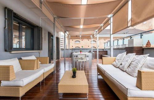 Great apartment with a pool on the beach in Barcelona - Photo 3