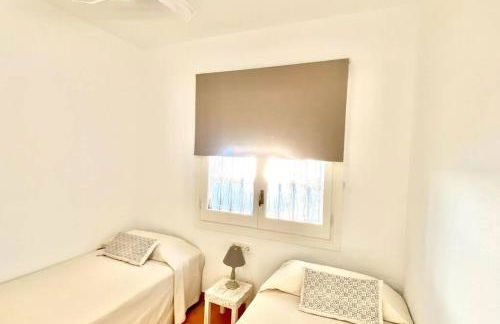 Casa de Mont-roig delante de la playa - Foto 23