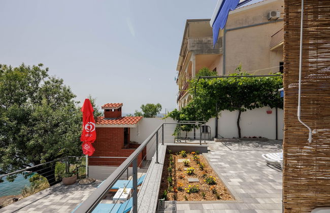 Pool Apartment Yellow Sun Omiš - Photo 28