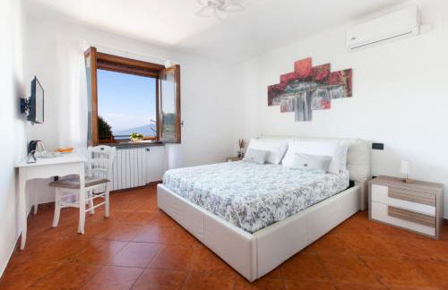 Appartamento in Villa con Terrazzo e Vista Golfo - Foto 16