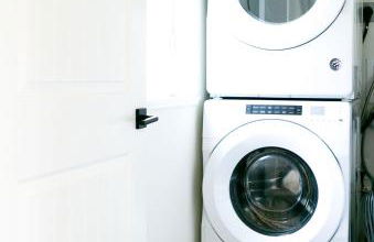 LUX Modern Chalet, Pool & Hot Tub, 10 Mins to the Mountain & Incredible Views - Photo 20