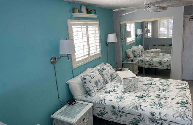 2 Bedroom Waterfront Pool Side! - Foto 62