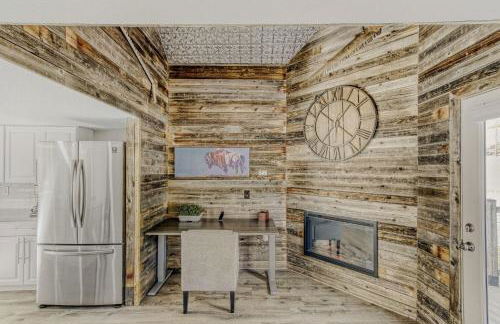 Black Hawk Getaway with Hot Tub cabin - Foto 7