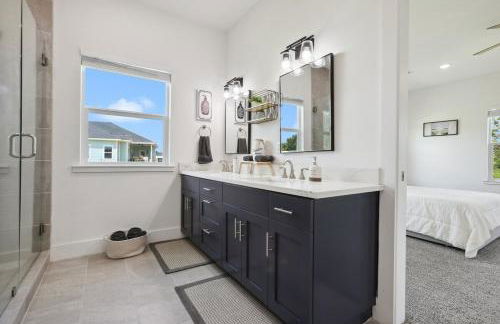 Modern Farmhouse in McDade - Foto 11