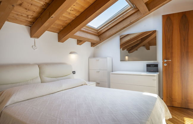 New Deal - APT with Terrace & Jacuzzi - Foto 2