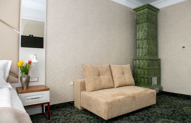 Agora Boutique - Photo 46