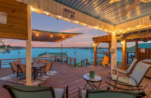 Lakefront retreat, hot tub, pets - Foto 22