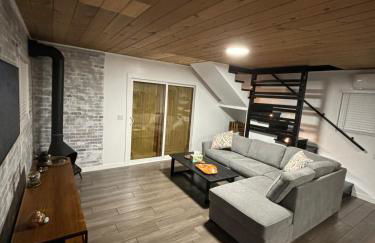 The Honey Bear Cabin Jacuzzi EV Friendly Renovated - Foto 48