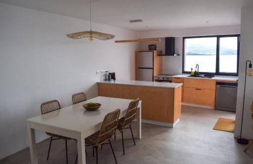 Terreiro Ocean House - Unique Seaside Escape - Photo 8