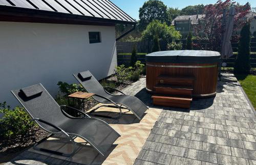 Lake HouseLubniewice domek całoroczny z jacuzzi blisko jeziora - Foto 15