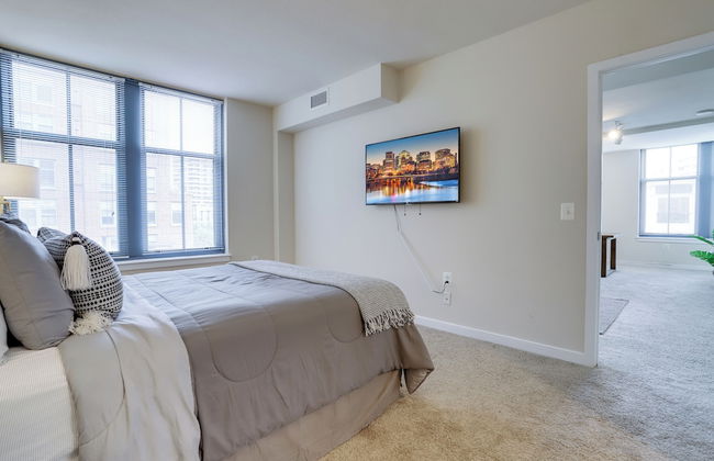 Relaxing Vibe Alexandria Apts - Photo 23