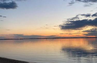 Beachfront Sunsets At Oakwood Beach - Foto 9