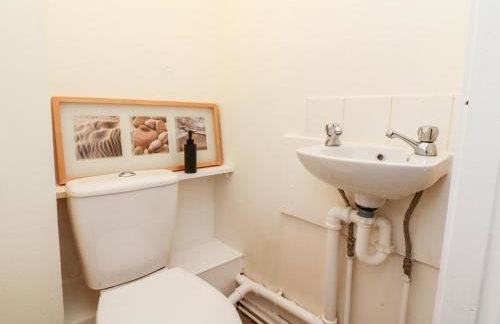 Ickle Pickle Cottage - Photo 11