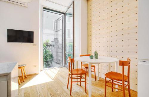 Just Urban Stays - Bilocale con Spazio Esterno - 10 min Duomo in tram - Foto 1