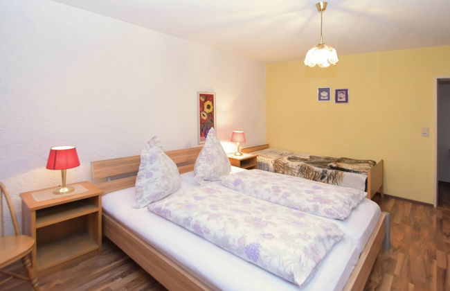 Welcoming Chalet Near Forest in Rohrnbach - Foto 4