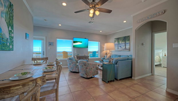 Coastal Soiree Ocean Views Game Room Steps From Port Aransas Beaches - Foto 5, Habitación