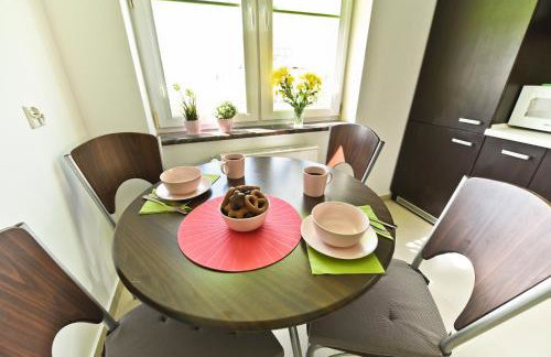 APARTAMENT CENTRUM - 2 z miejscem parkingowym - Photo 12