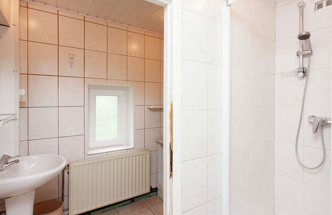 Quaint Holiday Home With Fenced Garden in Manhay - Photo 8