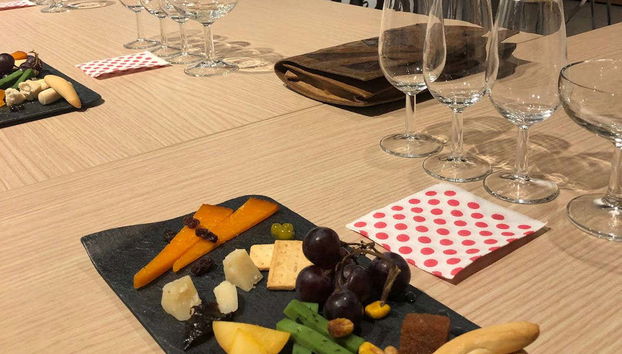 Cordoba Wine & Cheese Experience - Photo 5