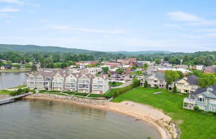 Heart of Boyne Loft Slip Walk to Beach - Foto 32