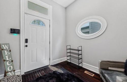 West High 3BR Private Backyard Petersburg Gem - Foto 21