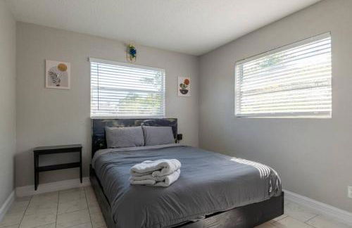 Cruise Haven with Pool, 15 Min to Port Canav & Beach - Foto 16