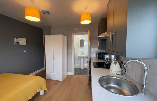 4- Lovely 1-bedroom serviced apartment West Midlands - Foto 17