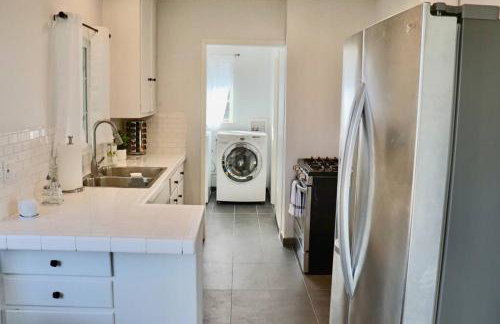 Modern La Cresta - Photo 27