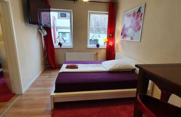 1 Great Apartment near Hans Albers Platz, - Foto 1