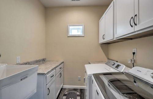 Grill and Fire Pit Blue Cabin Ozarks Getaway! - Photo 18