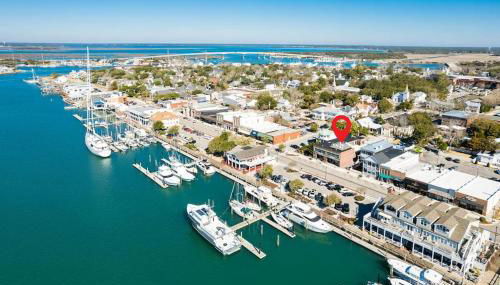 Why Knot Getaway…Rooftop with WaterView! Unit F - Foto 3