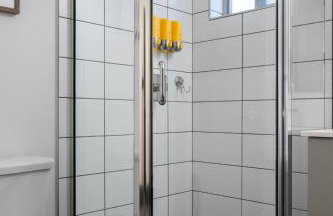 Walk to Restaurants from a Designer Cap Hill Home - Foto 61