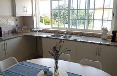 Casa das Rosas - Moradia com jardim e churrasco, Charneca da Cotovia - Foto 29