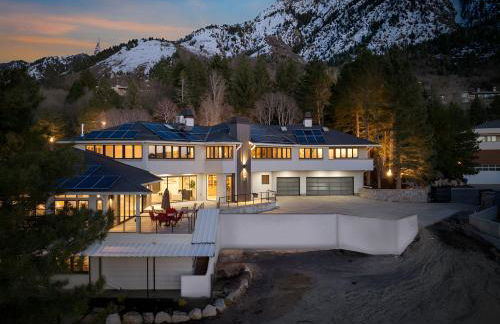 Exclusive Resort Escape - Heated Pool, Spa & Pickleball - Foto 1