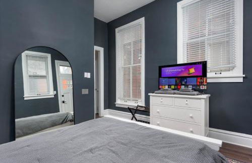 Flats on Front - Riverfront Gem Fast Wi-Fi 1F - Foto 27