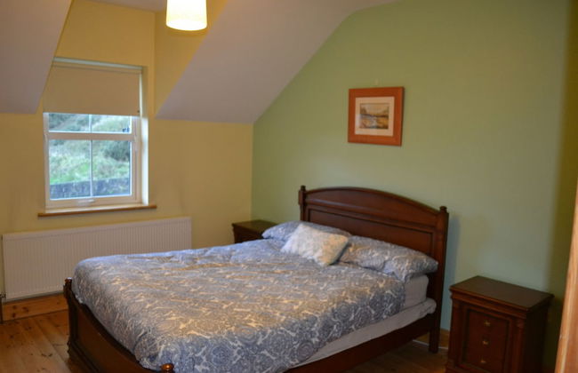 Lios Mór - 5 bed self catering house - Photo 7