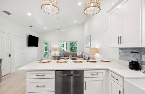 Brand New Luxury Rental on Oleander Unit G - Foto 9