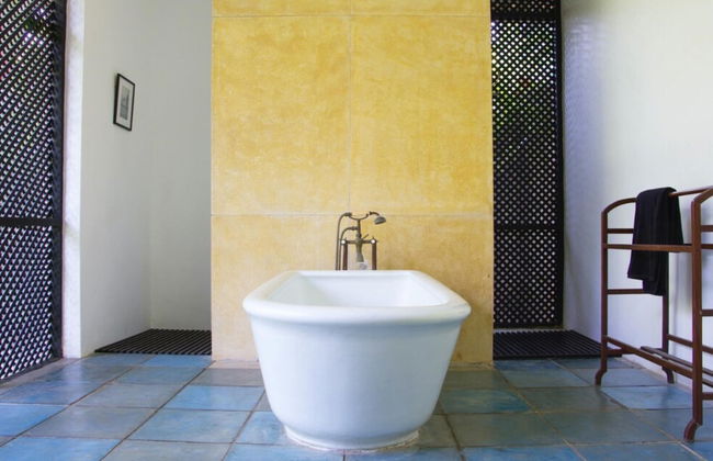 Historically Important Architecturally Stunning Hilltop Villa - Photo 36