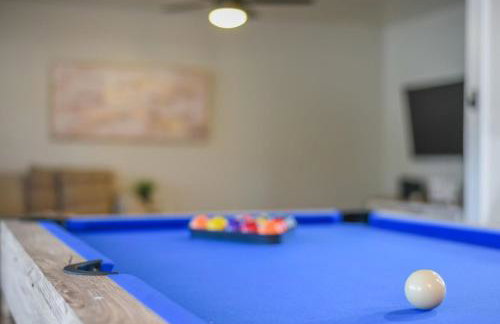 Texas Vacation Home, Game Room & POOL by Sixflags - Foto 10