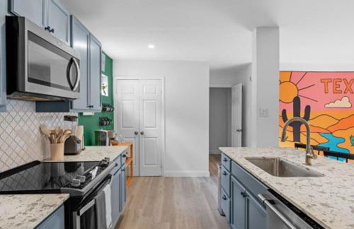 Sleeps 8 Modern 3BR Leander Coffee Bar & Yard - Foto 9