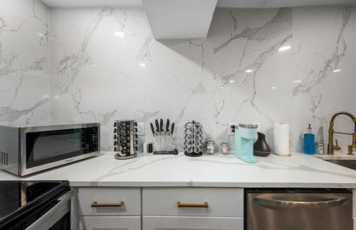 Modern Getaway with Free Parking Near Downtown and NRG - Foto 12