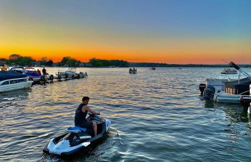 Luxe Spa Cabin: Hot Tub + Sauna + Fire - Foto 31