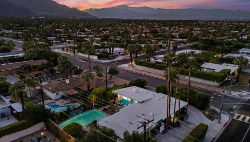 Vibrant Palm Springs Getaway w Pool BBQ Modern Design Taylor House by AvantStay - Foto 5, Other