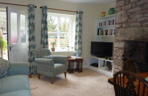 No 10 Dulas - Photo 3