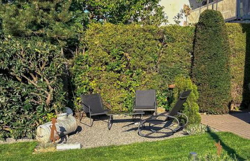 2 Bedroom Cozy Apartment In Bad Pyrmont - Foto 8