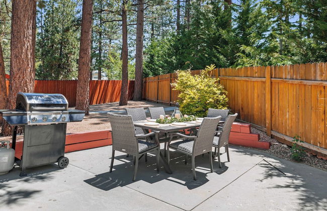 Alpenglow Chateau by Avantstay Ideal Big Bear Location w/ Pool Table & Hot Tub! - Foto 5