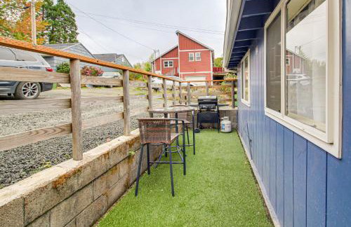 Walk to Mingus Park Quaint Escape with Private Yard - Foto 1