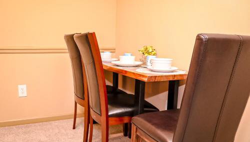 Easy Access 2beds,1bt luxury kingbed with pool sleeps 4 - Foto 3