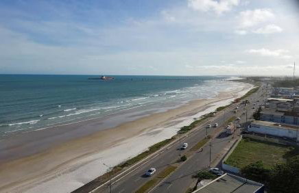 Apartamento com 2 quartos de FRENTE PARA O MAR - Foto 21