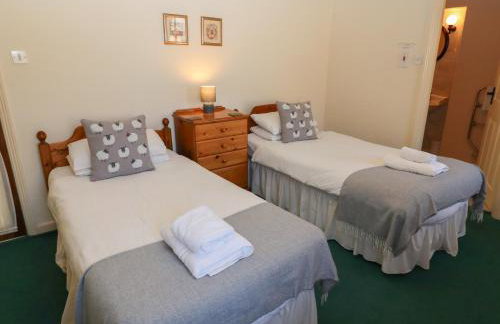 Bizzie Lizzie - Photo 20